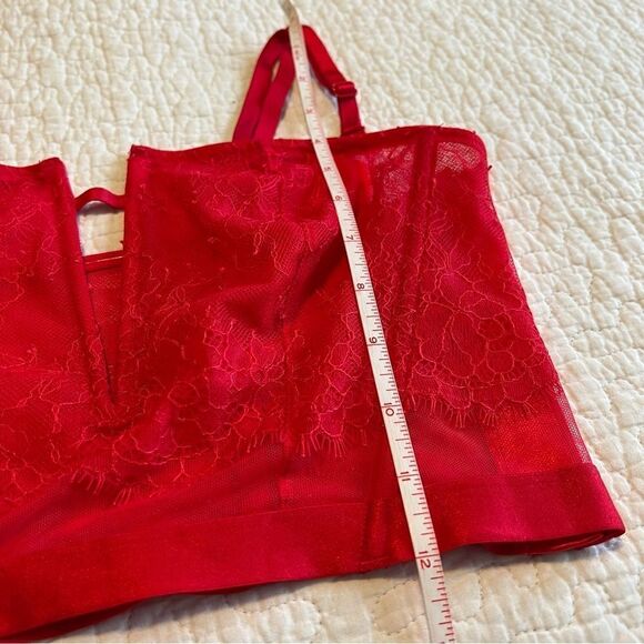 ✨ Victoria’s Secret Red Lace Sexy Unlined Strapless Bra Large - Picture 10 of 10
